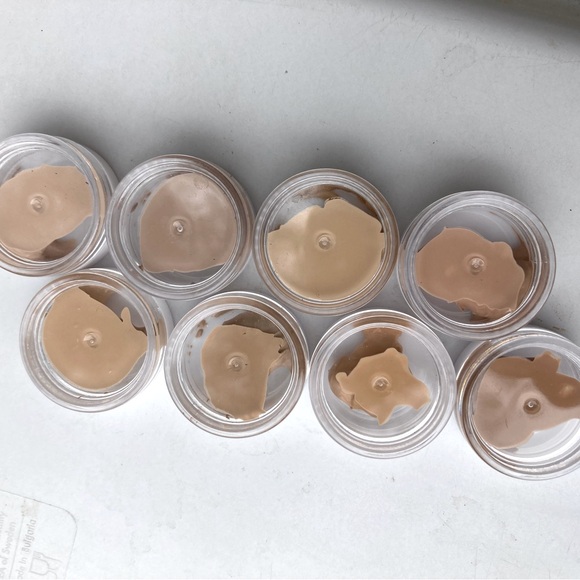 Just Enough tinted moisturizer 3 color pack to try - Picture 6 of 6